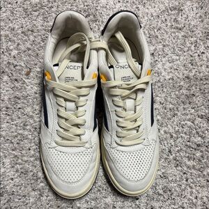 Oncept Womens Cream and Navy Low-Top Sneakers - Playoff F24 Preston Indigo